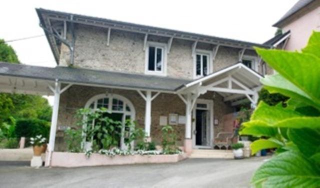ホテル Castel Du Pont D Oly Jurançon エクステリア 写真